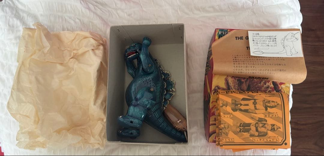 ゴジラ＆モスラ幼虫ブリキビリケン商 会