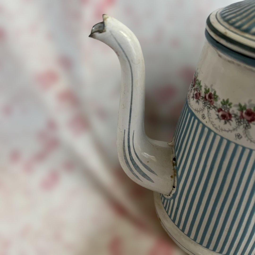 ローズバンド　アンティーク花柄ポット