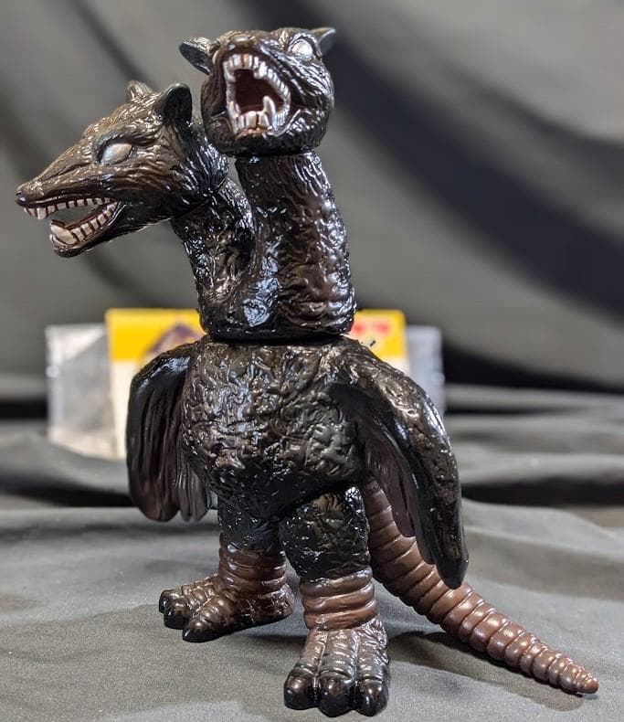 ネズバードン「スペクトルマン」登場怪獣（メディコムトイ）ソフビフィギュア