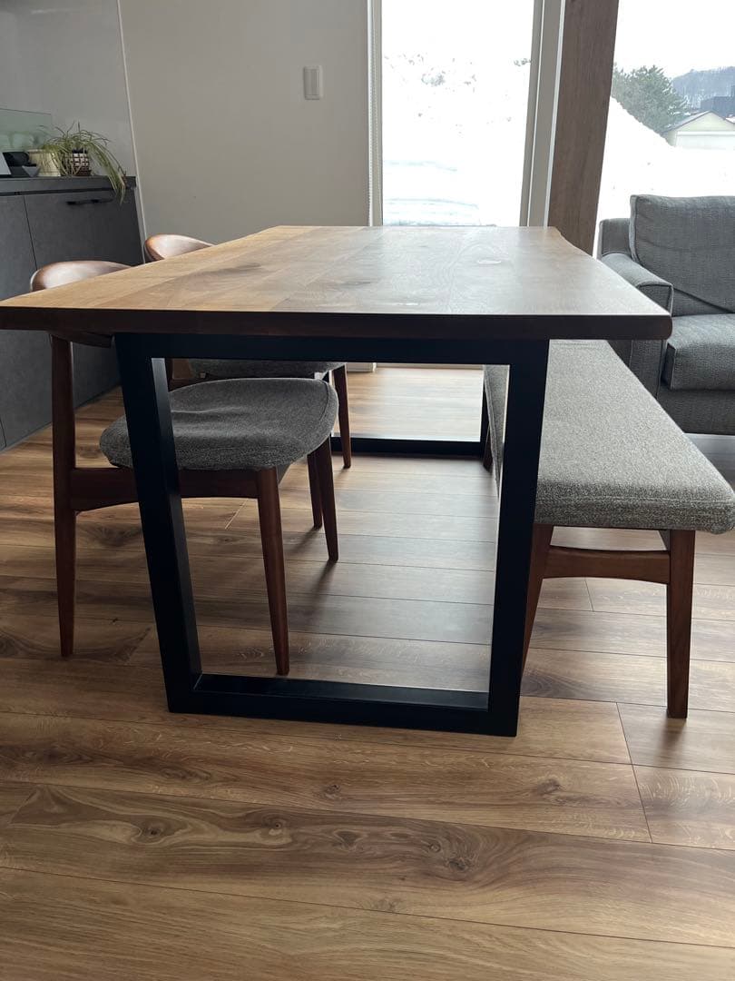 リビングハウス　無垢テーブル4人掛け　アットウィル