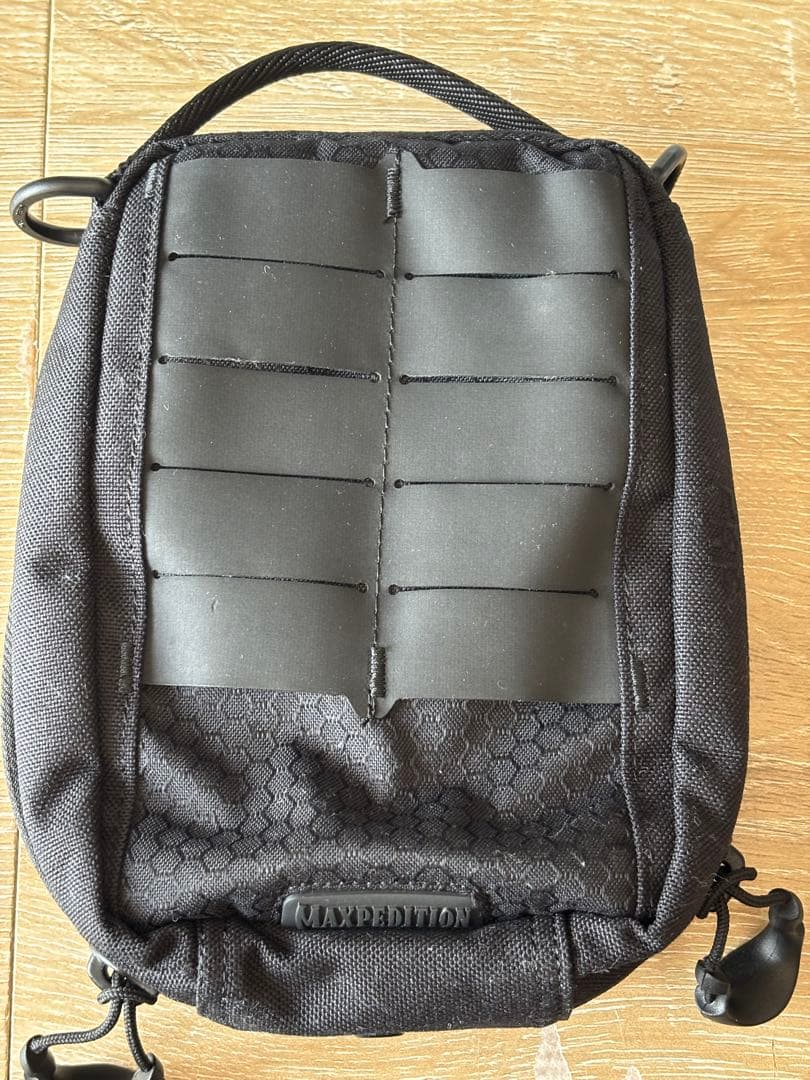MAXPEDITION ブラック ナイロンポーチ MOLLE対応
