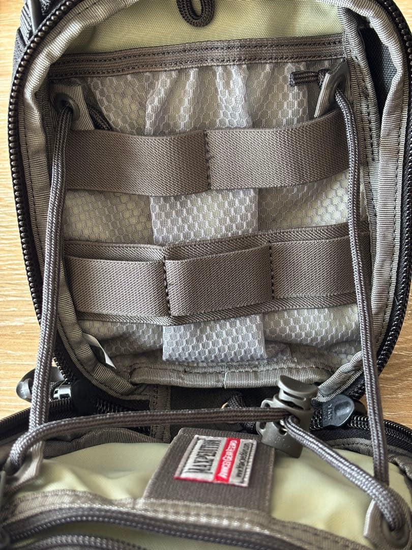 MAXPEDITION ブラック ナイロンポーチ MOLLE対応