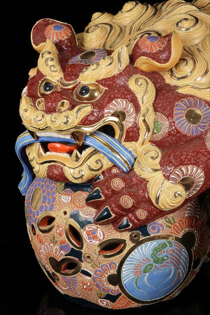【特大九谷焼】玉乗獅子狛犬 九谷銘 金彩色絵 縁起物 開運 高さ48cm 蛇皮付