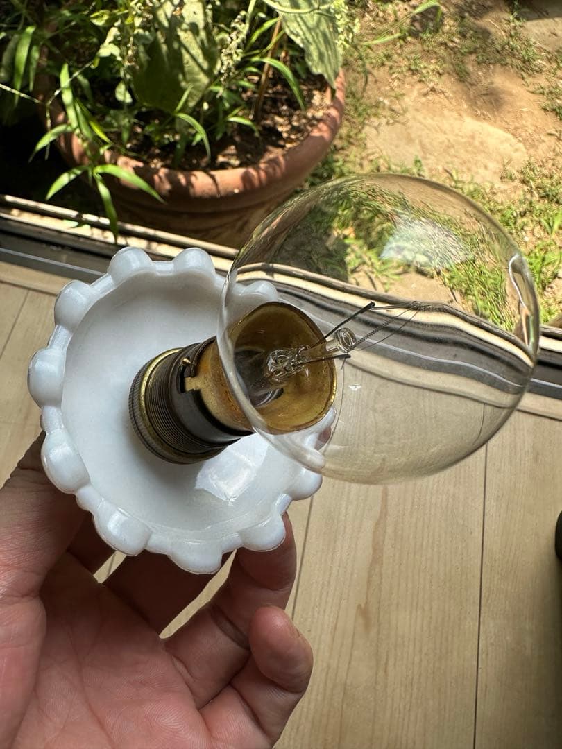 20年代 フランス アンティーク オパリンミルクガラスのお花アトリエランプ＊