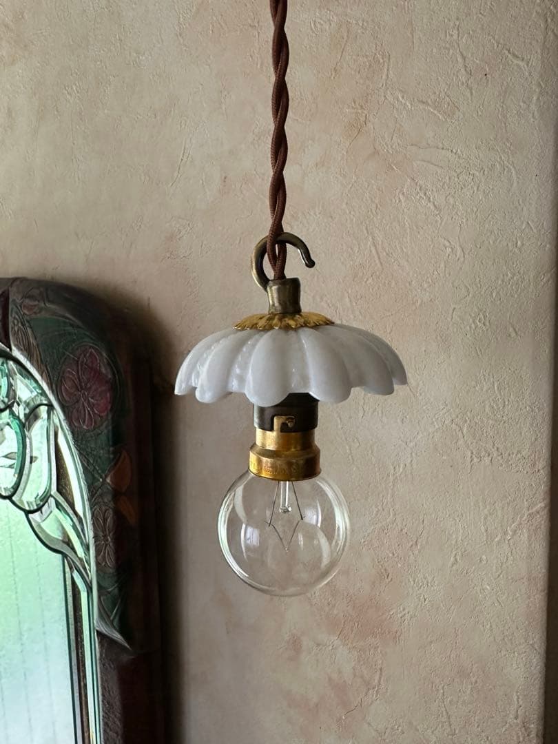 20年代 フランス アンティーク オパリンミルクガラスのお花アトリエランプ＊