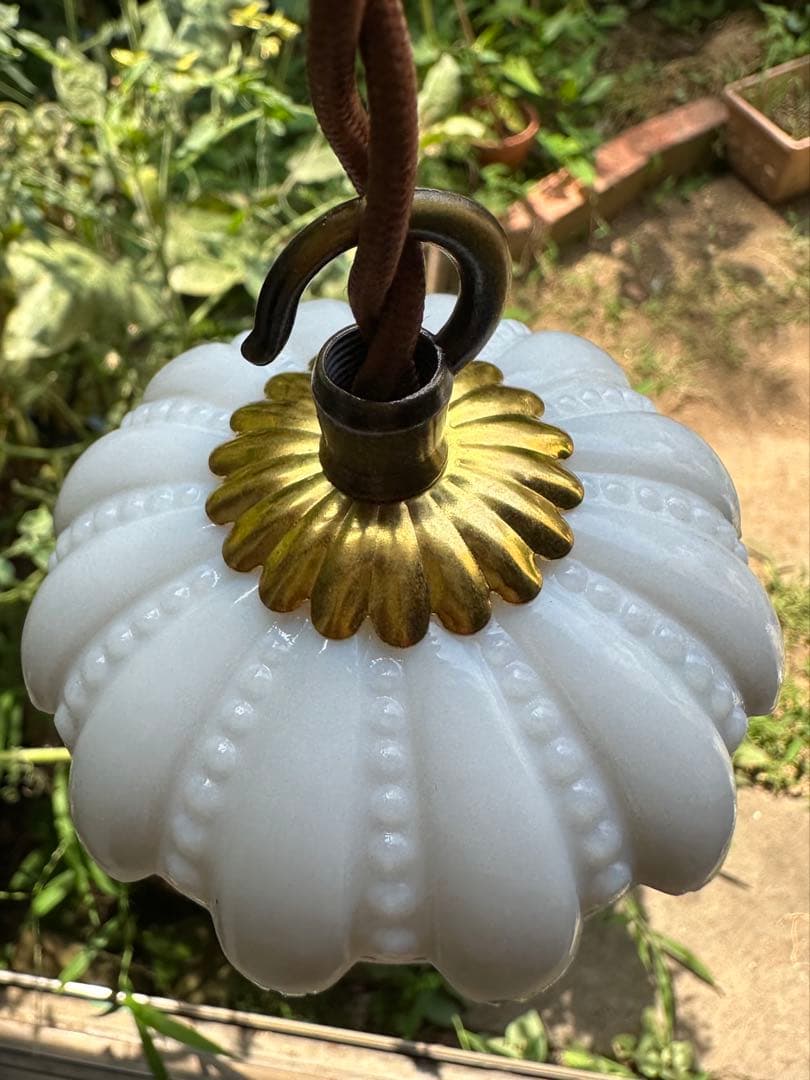 20年代 フランス アンティーク オパリンミルクガラスのお花アトリエランプ＊