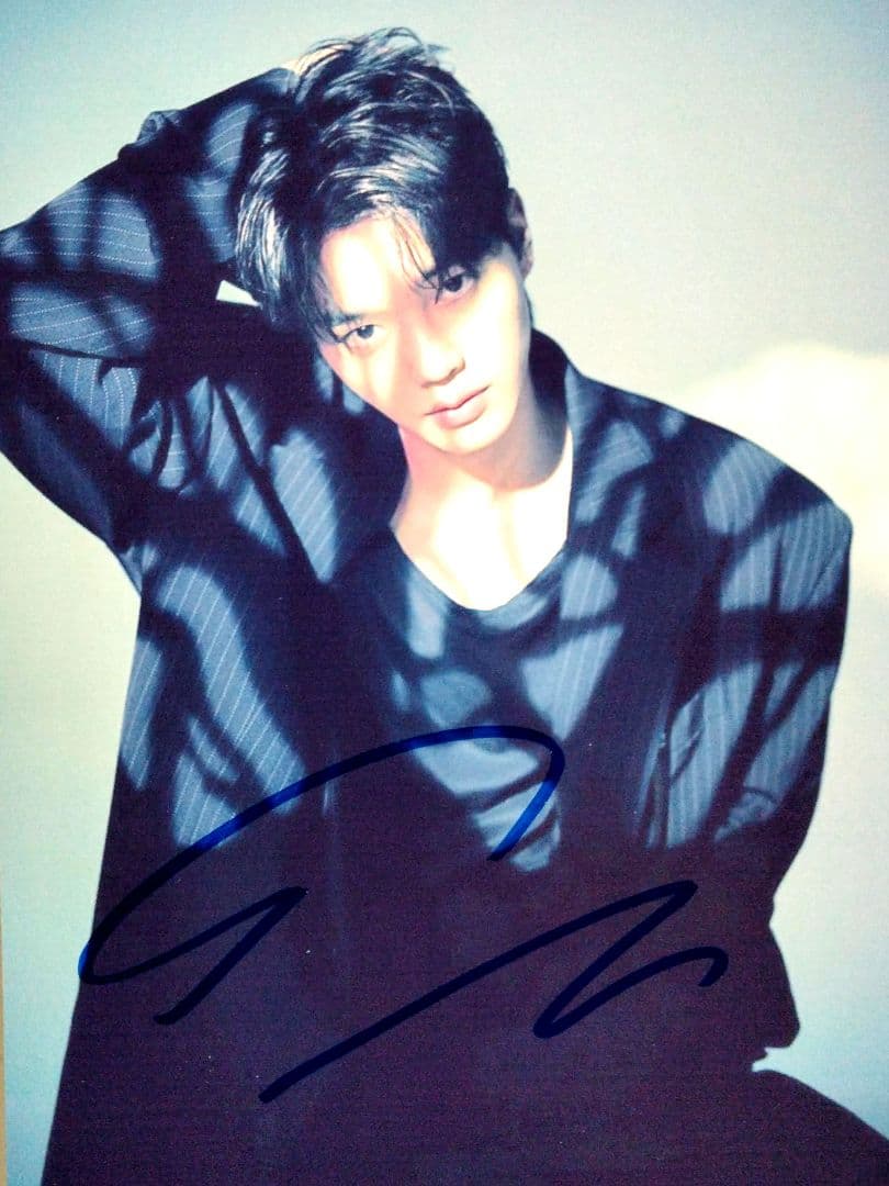 ソン・ガン直筆サイン入り2Lサイズ写真…