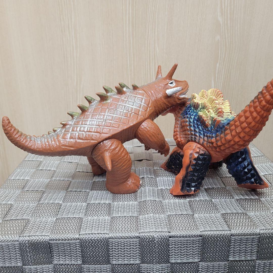 ブルマァク 核怪獣ギラドラス冷凍怪獣バルゴン 当時物 激レア ソフビ セット出品