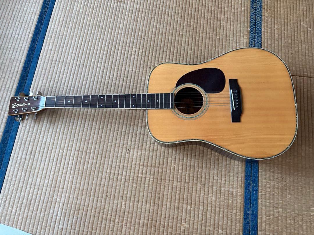 MORRIS アコースティックギター　w-35
