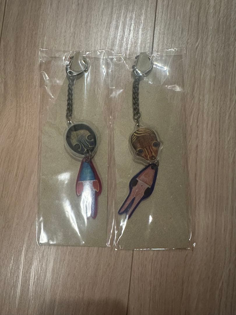 超希少　現代アート　加藤泉　キーホルダー　新品未開封　ED300 二個セット