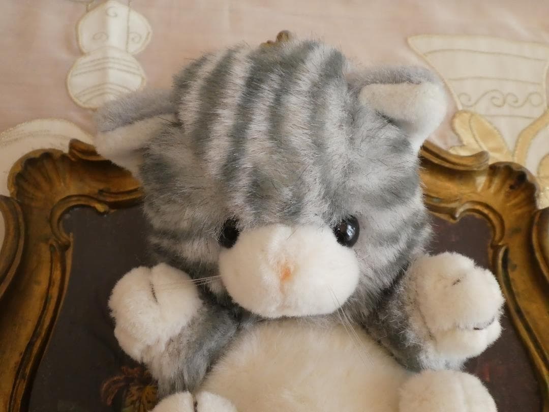 メルカリ便☆ファースト☆いたずら天使　ねこ　ぬいぐるみ