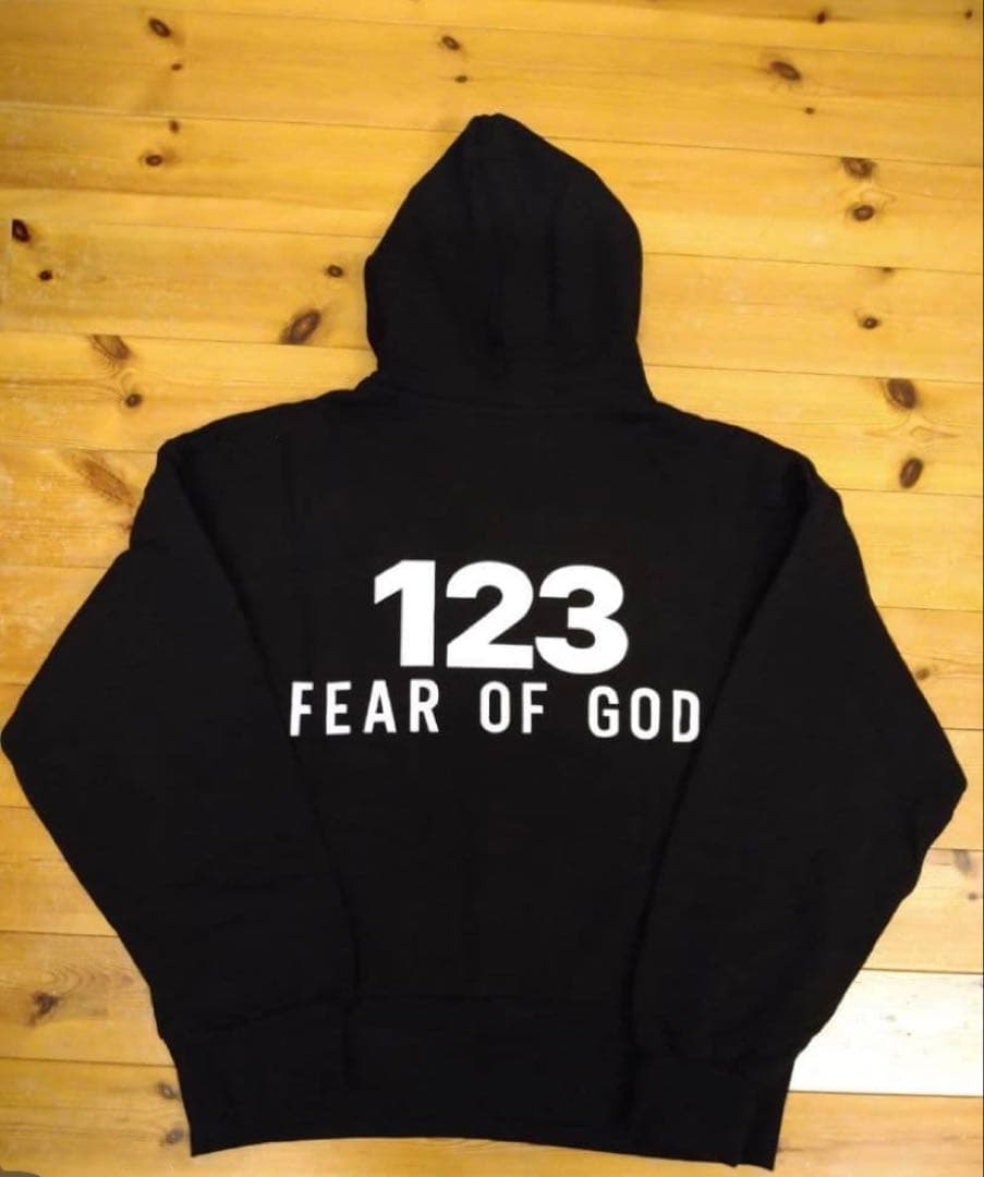 RRR-123 X FEAR OF GOD パーカー　希少　海外買い付け