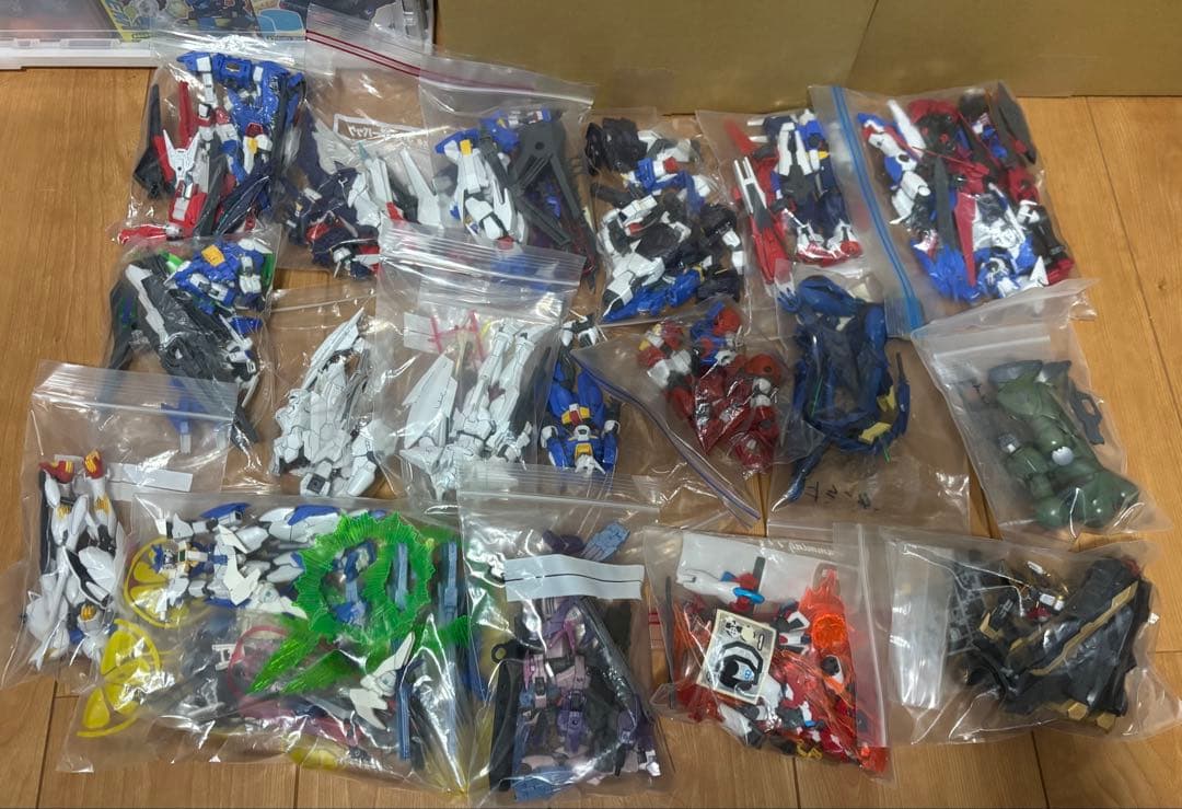 ■*■様 ガンプラ ジャンクまとめ売り 約100体以上
