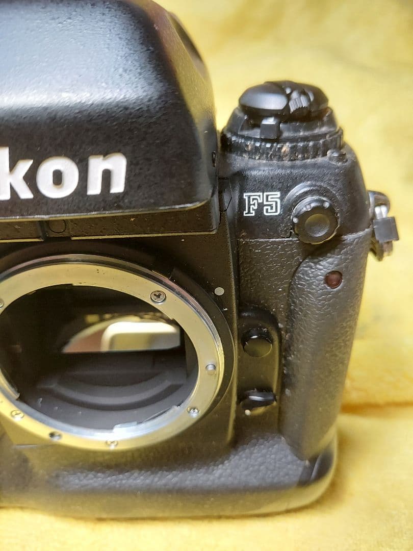 Nikon F5 一眼レフフィルムカメラ　元箱付 美品