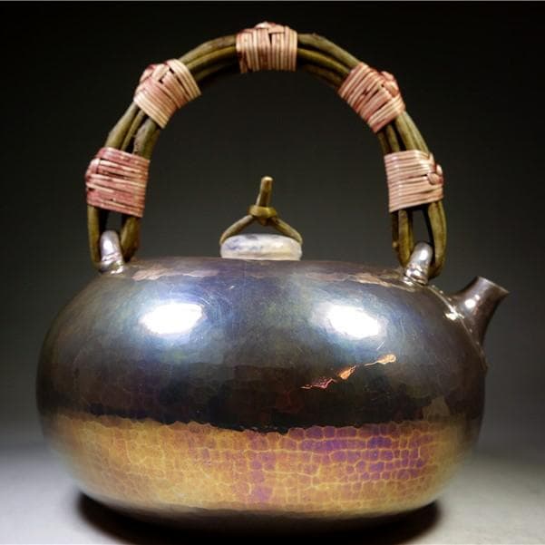 純銀製 三木造 槌目砲口 虹色 平寶珠形湯沸 箱付 銀瓶 煎茶道具 純銀保証