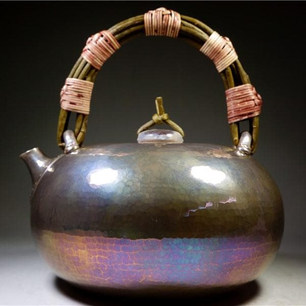 純銀製 三木造 槌目砲口 虹色 平寶珠形湯沸 箱付 銀瓶 煎茶道具 純銀保証