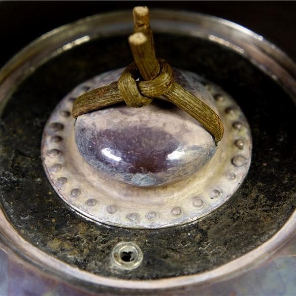 純銀製 三木造 槌目砲口 虹色 平寶珠形湯沸 箱付 銀瓶 煎茶道具 純銀保証