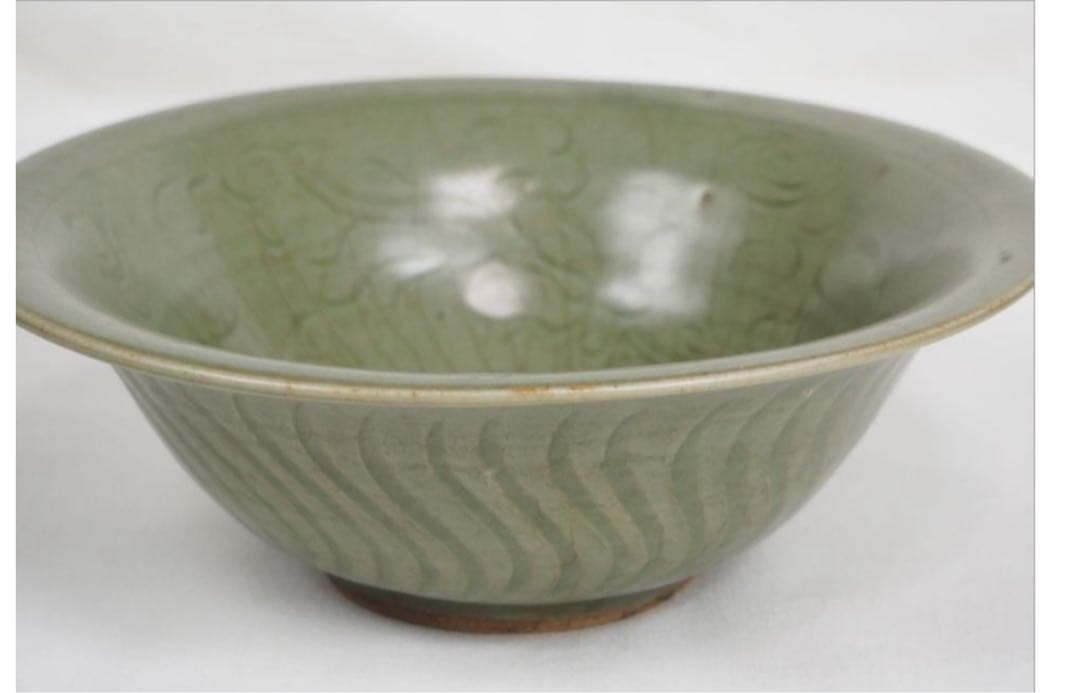 送料無料　時代物　刻花青磁鉢　径18.5ｃｍ　検/中国古玩骨董明代清代乾隆雍正