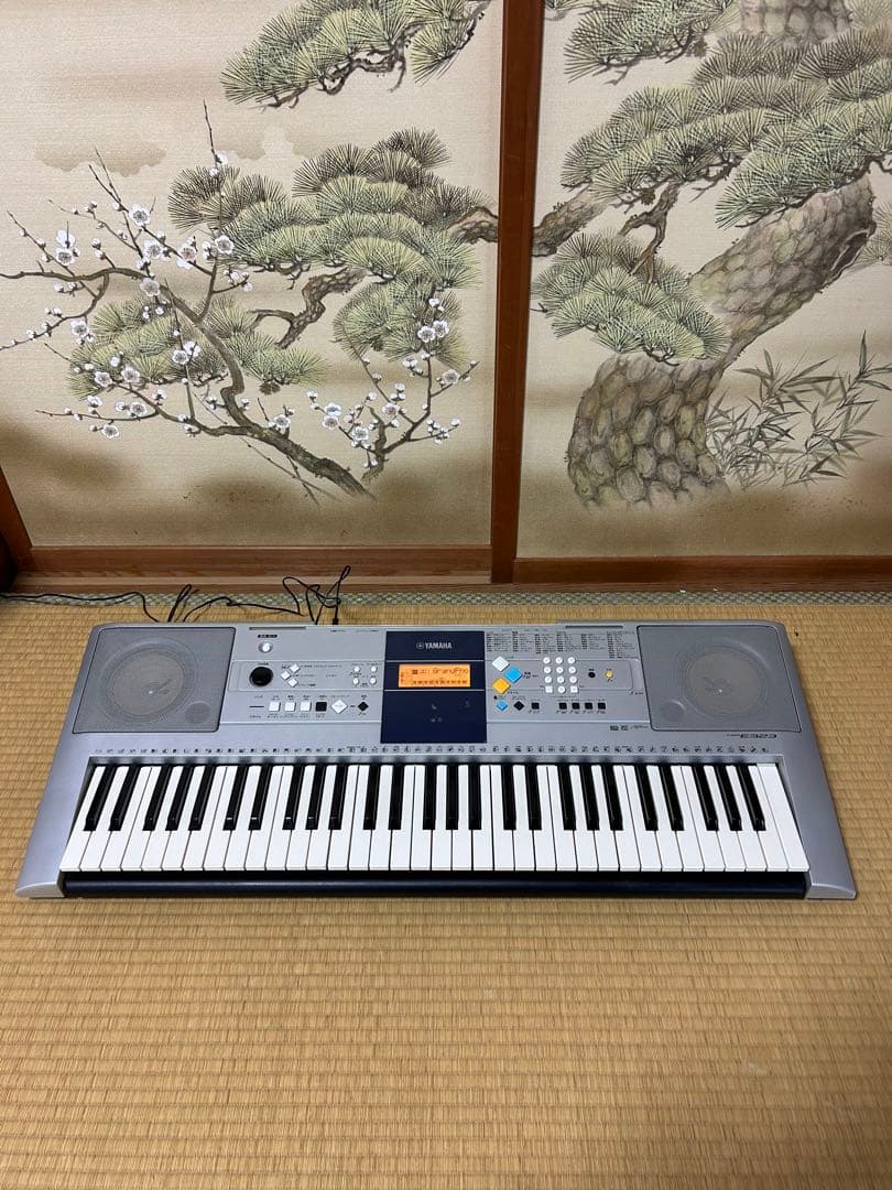 【美品】ヤマハ PSR-E323 電子キーボード