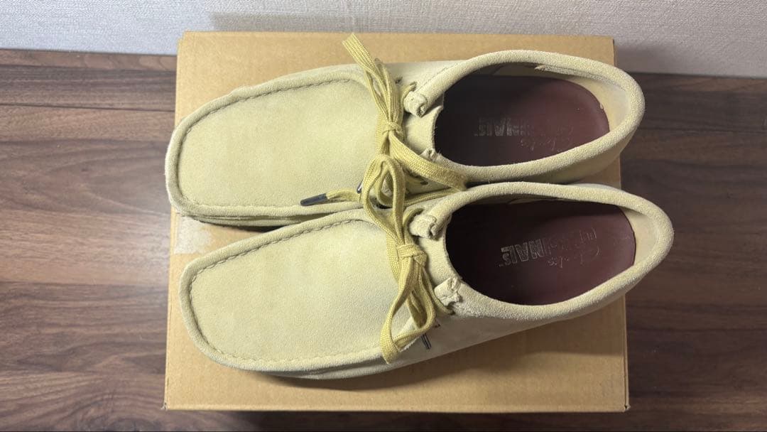 靴 Clarks wallabee