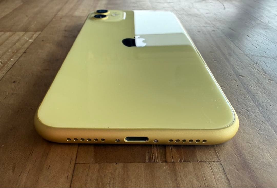 Apple iPhone11 イエロー128GB SIMフリー　最大容量100%