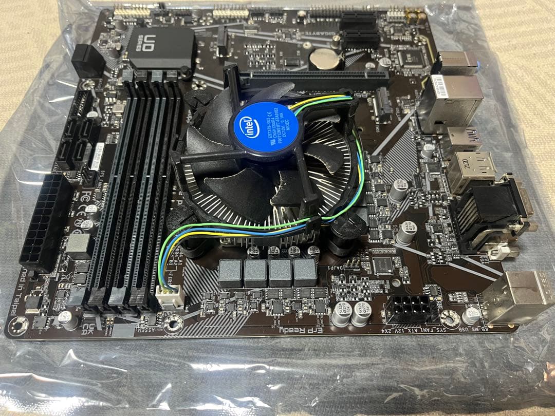 Intel Core i3 10100、GIGABYTE B560M ジャンク