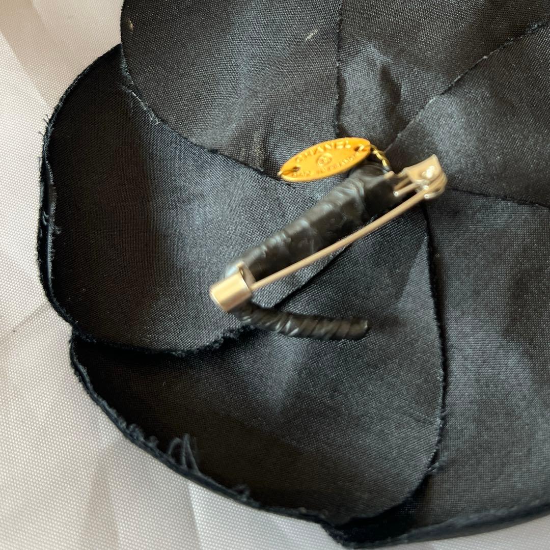 CHANEL シャネル/ ヴィンテージ　カメリアコサージュ・ブローチ　2個セット