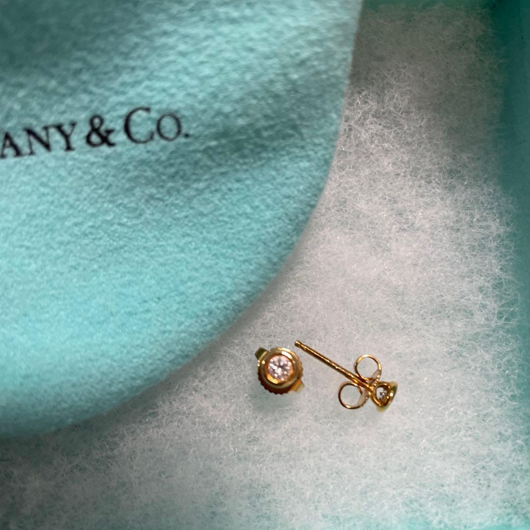 Tiffany & Co. ゴールド スタッドピアス