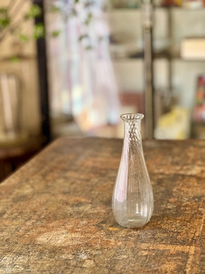 時代　捻りガラス　ウランガラス　徳利　一輪挿し　和ガラス　アンティーク　古道具