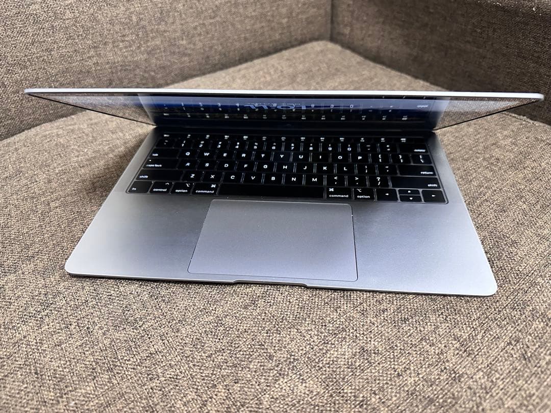 MacBook Air 13インチ　2019 US キーボード　office永続