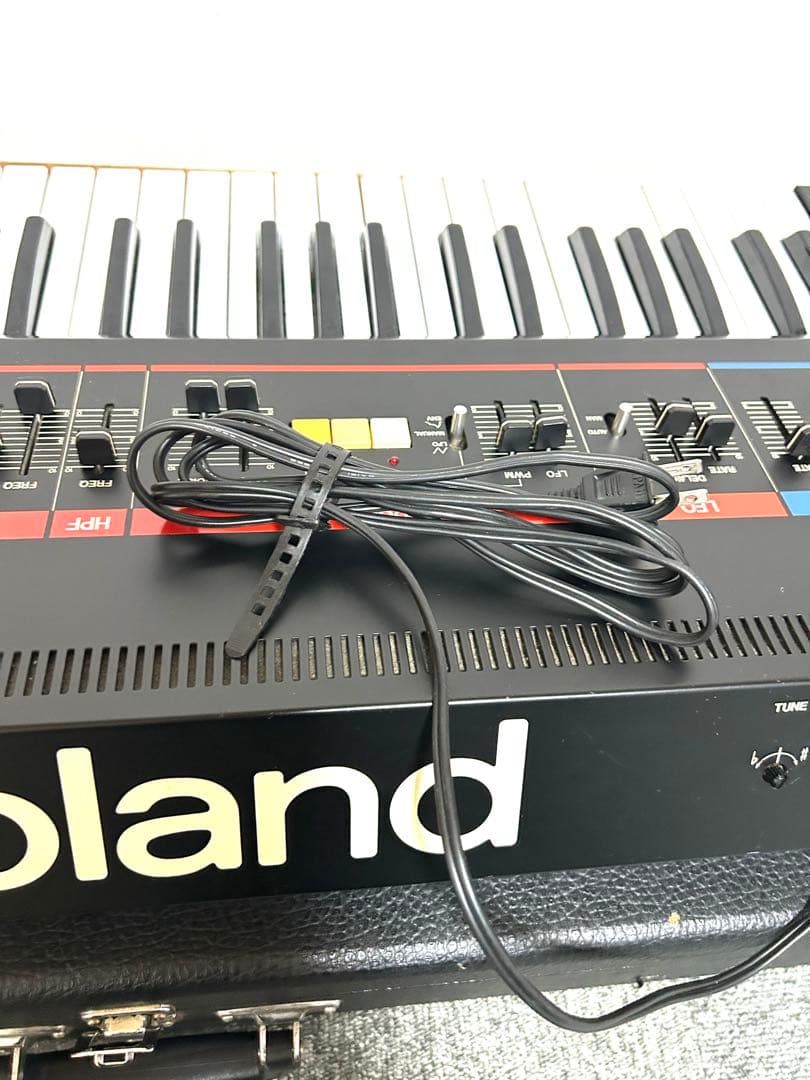 希少 roland juno-6 シンセサイザー ハードケース付き 動作確認済み
