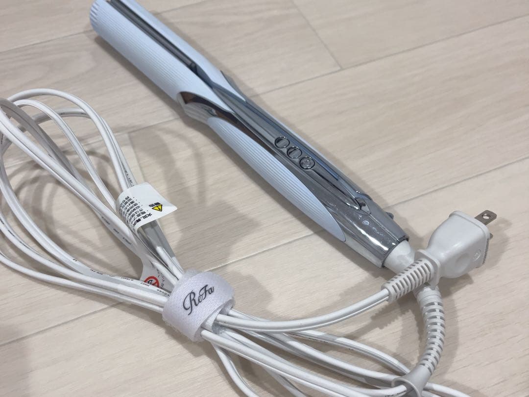 リファストレートアイロン プロ ホワイト