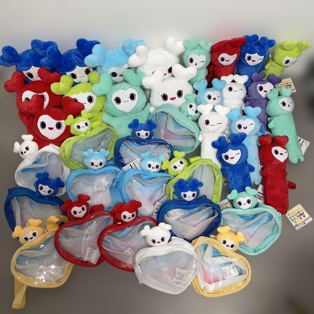 TWICE LOVELYS ぴょこきゅんボディバッグ のびふにゃポーチ 31点