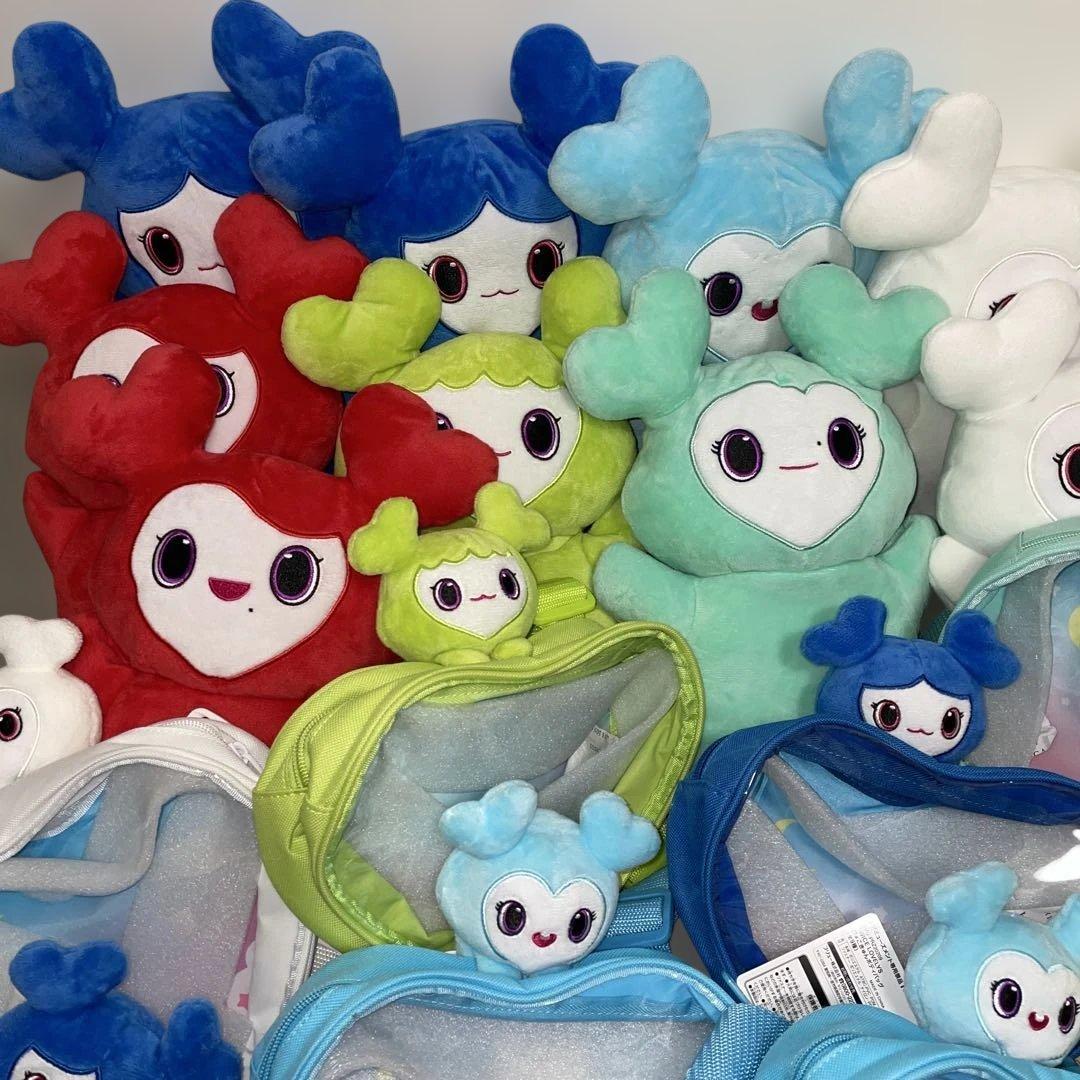 TWICE LOVELYS ぴょこきゅんボディバッグ のびふにゃポーチ 31点