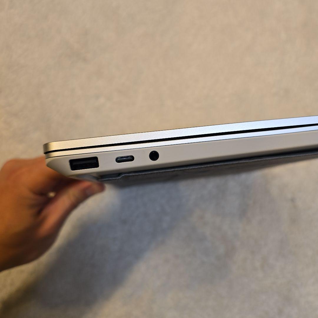 Microsoft Surface Laptop Go シルバー 本体と付属品