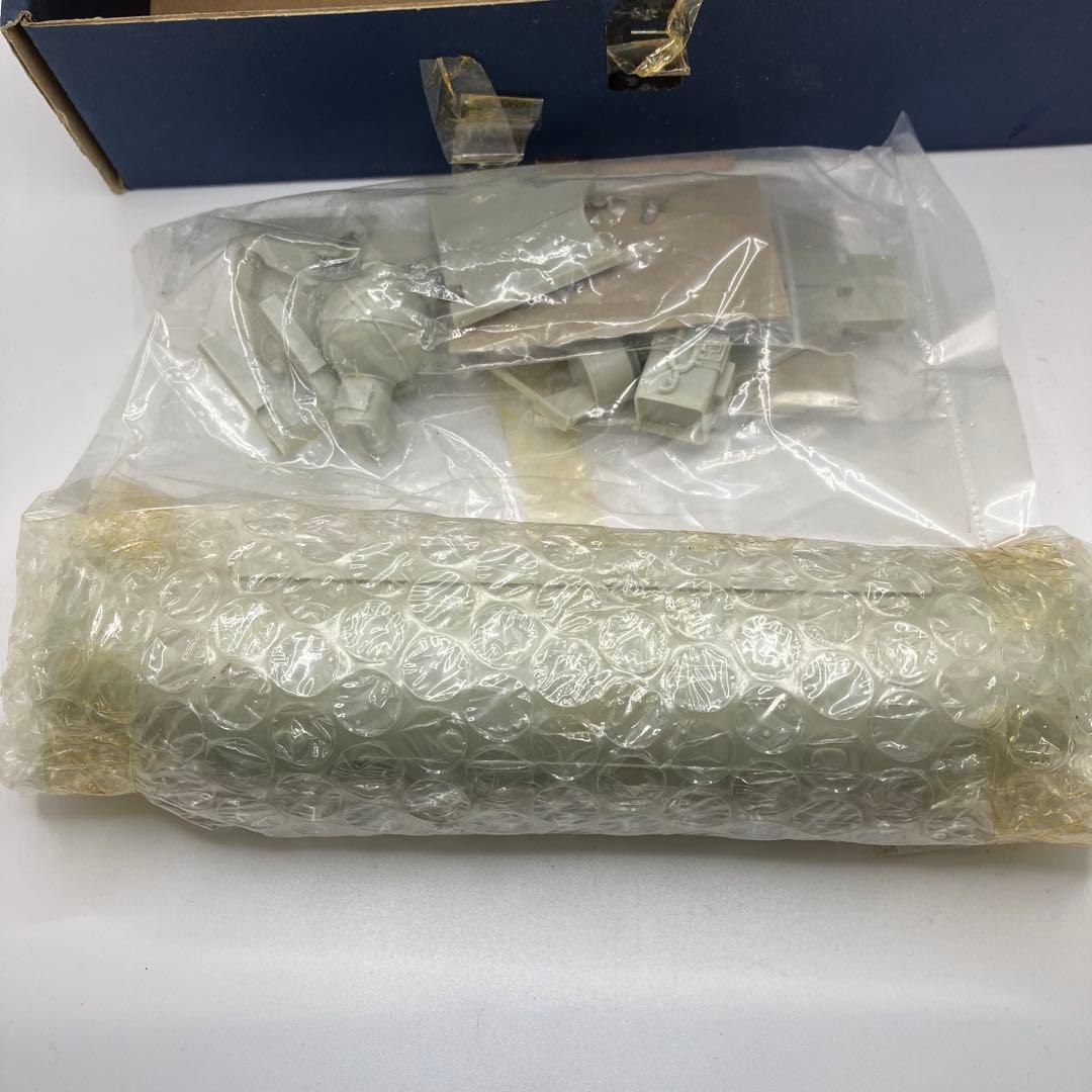 SP-49 アメリカ海軍深海潜水艦 トリエステ号　1/100