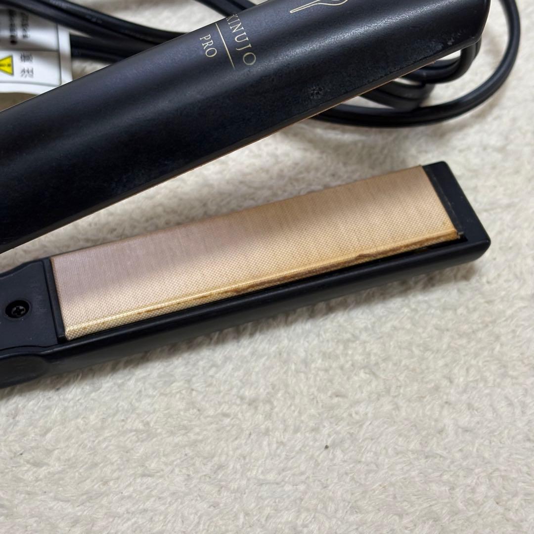 ジャンク品 KINUJO PRO ストレートヘアアイロン ブラック 箱無し