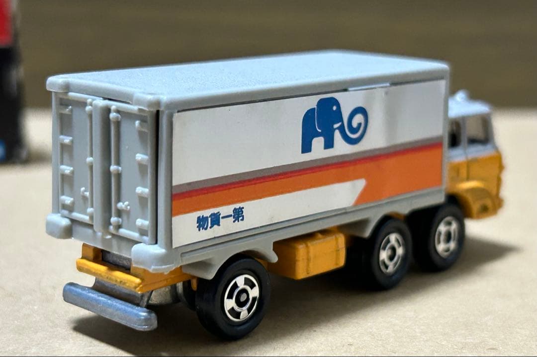 日本製 トミカ ふそう パネルバン 第一貨物