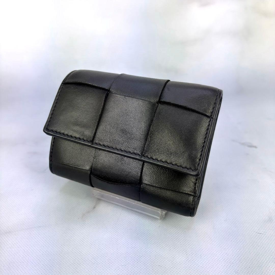 【極美品✨】BOTTEGA VENETA ブラック 3つ折り 財布 カセット