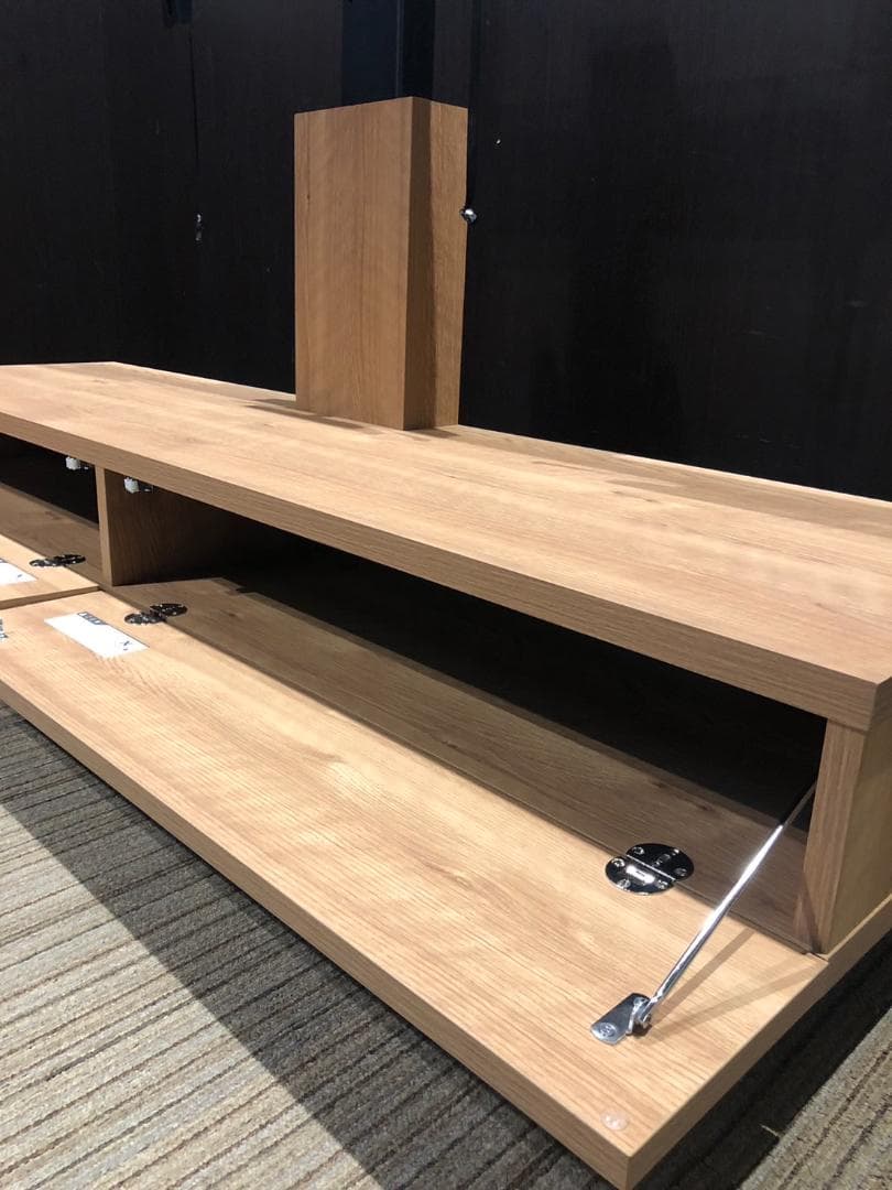 【かおる】【展示品・未使用品】テレビスタンド 壁掛けテレビ台 収納付き