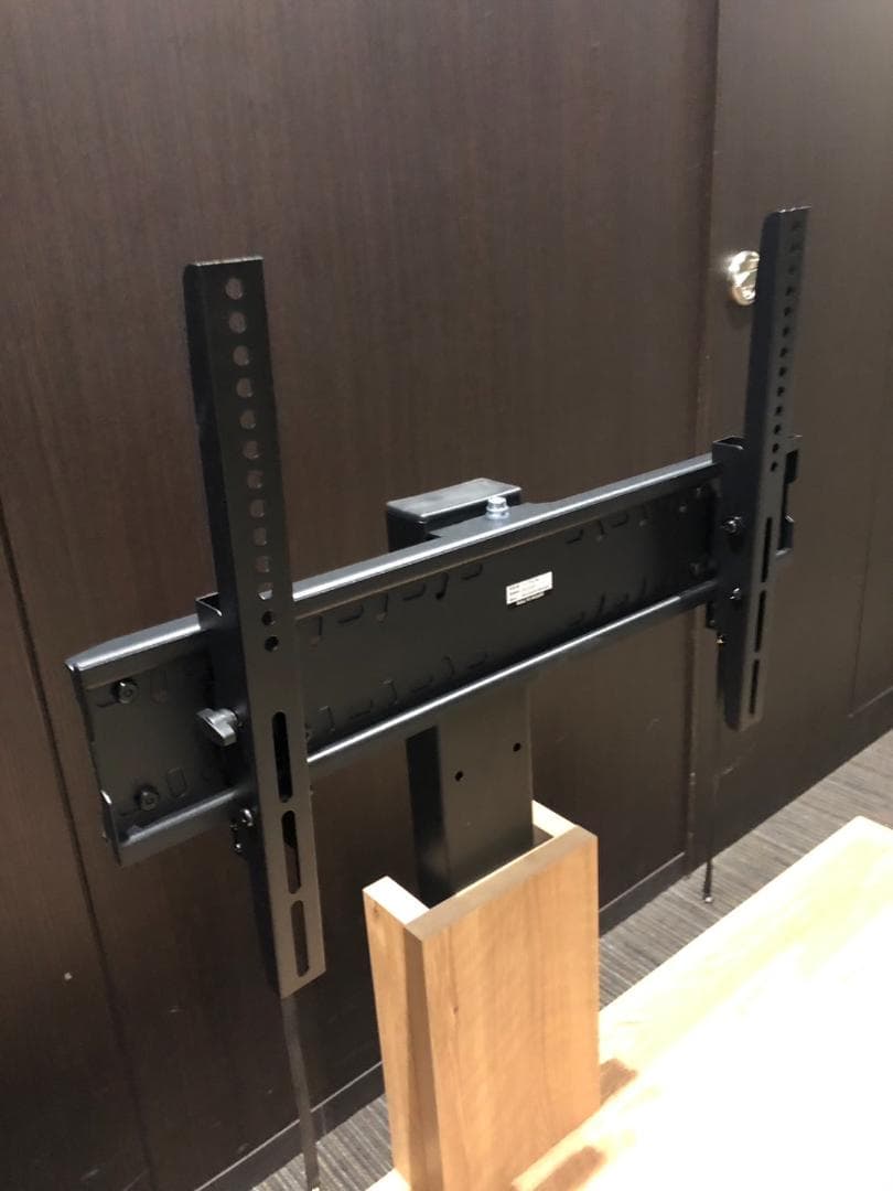 【かおる】【展示品・未使用品】テレビスタンド 壁掛けテレビ台 収納付き