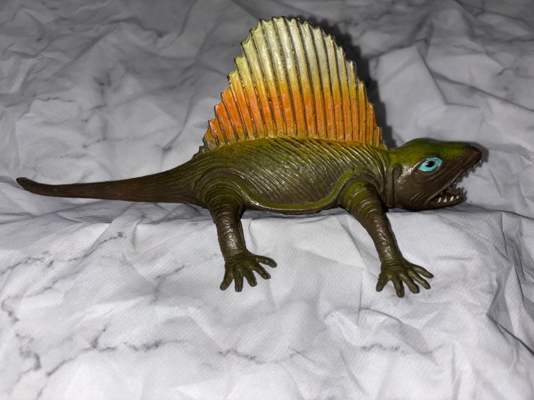 ディメトロドン★恐竜★ソフビ★フィギュア★Made in Hong Kong香港