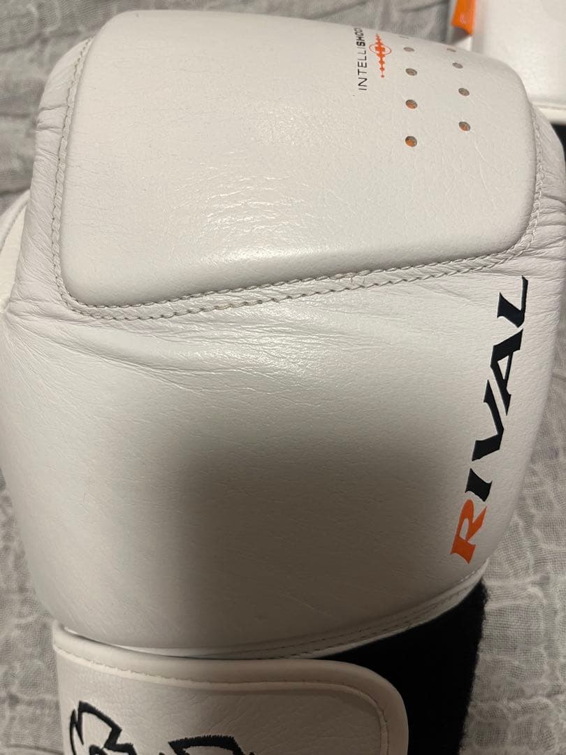RIVAL RB50 バッググローブ ホワイト