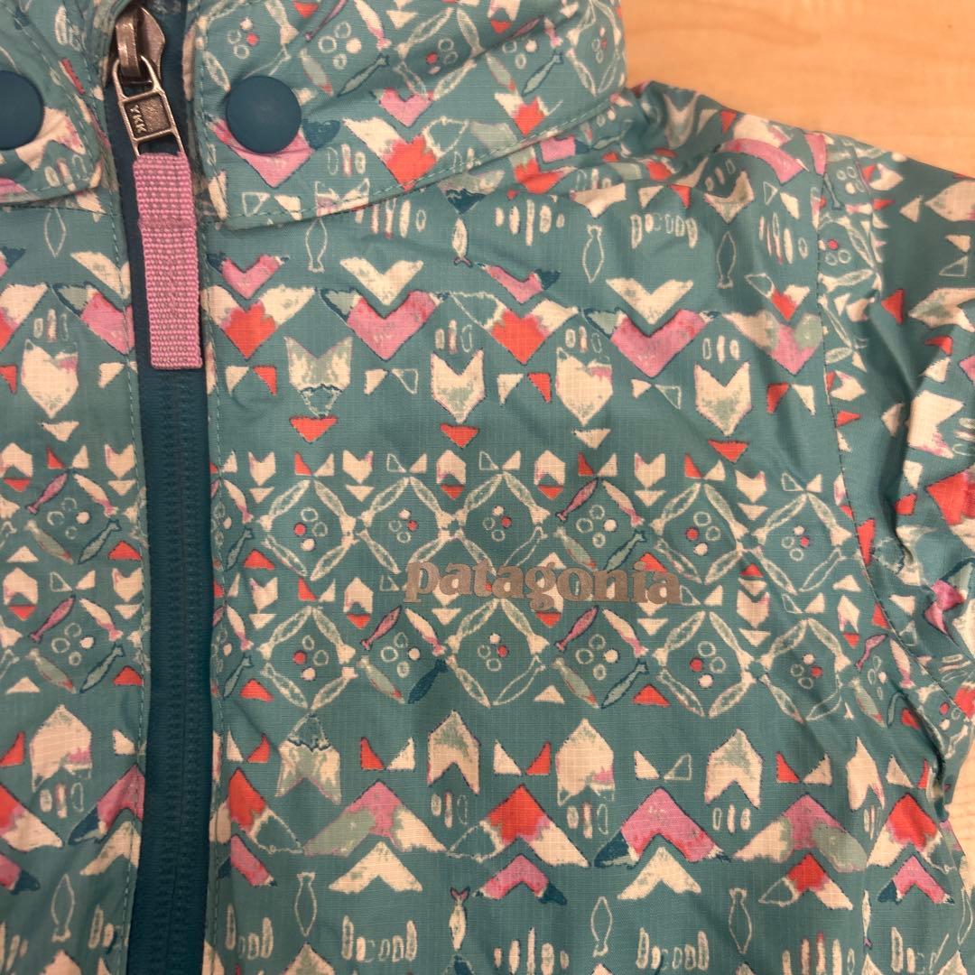 patagonia スキーウェア　フード付きスノースーツ 6-12M