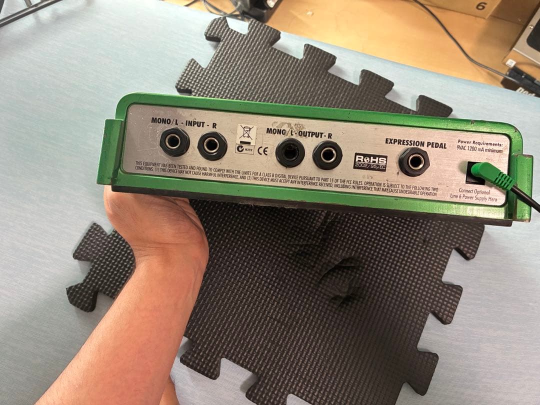 LINE 6 DL4 Delay Modeler アダプター付き