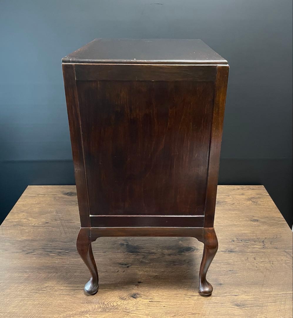 英国アンティーク　Fyne Ladye music cabinet オーク材