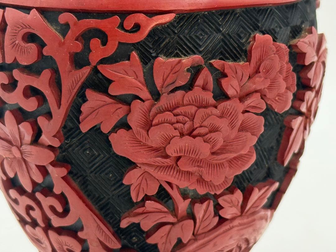 中国　堆朱花瓶　花卉紋　送料込み251222