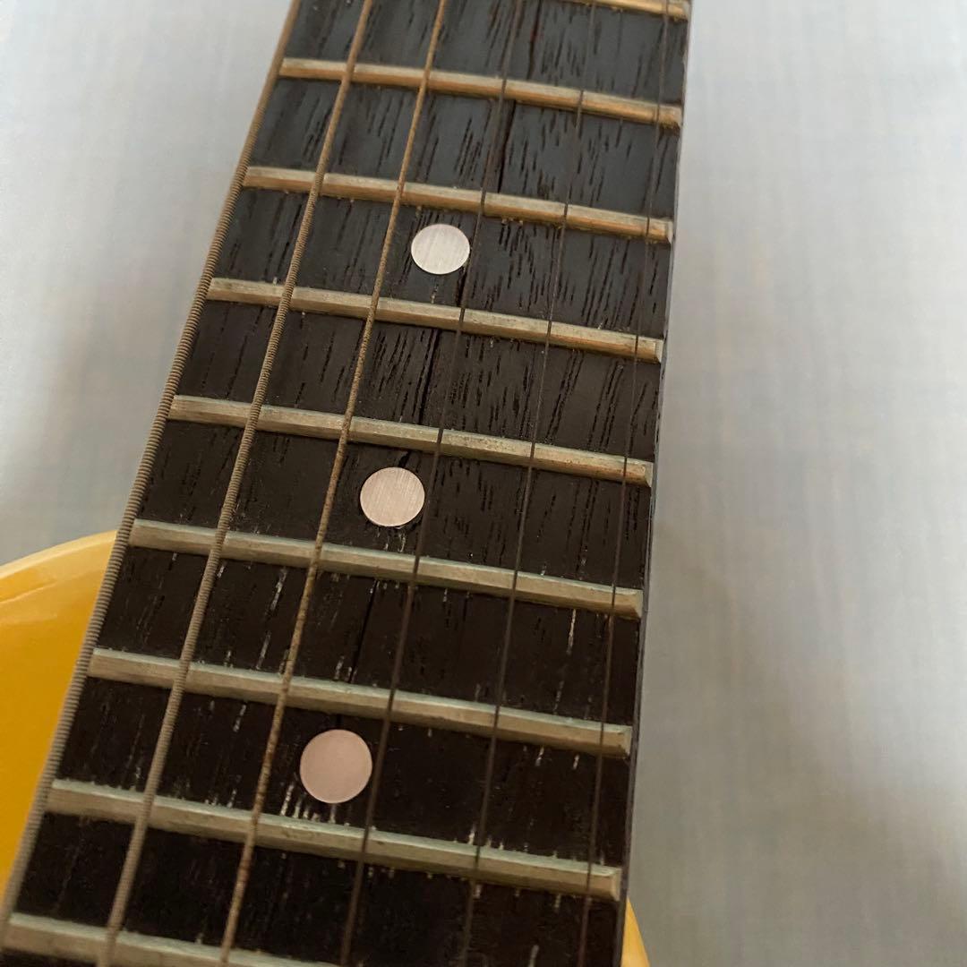 フェルナンデスZo3ミニエレキギター イエロー アンプ内蔵