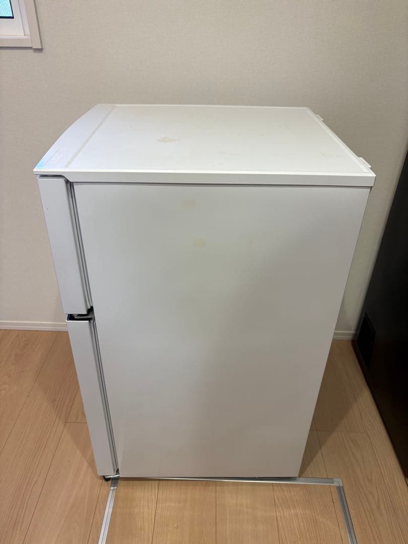 ハイセンス　　HR-B95A 冷蔵庫　コンパクト