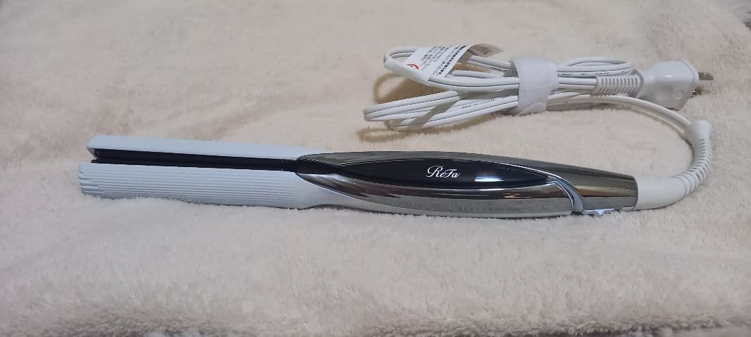【超美品】ReFa/リファビューテック ストレートアイロン/ホワイト キャップ有